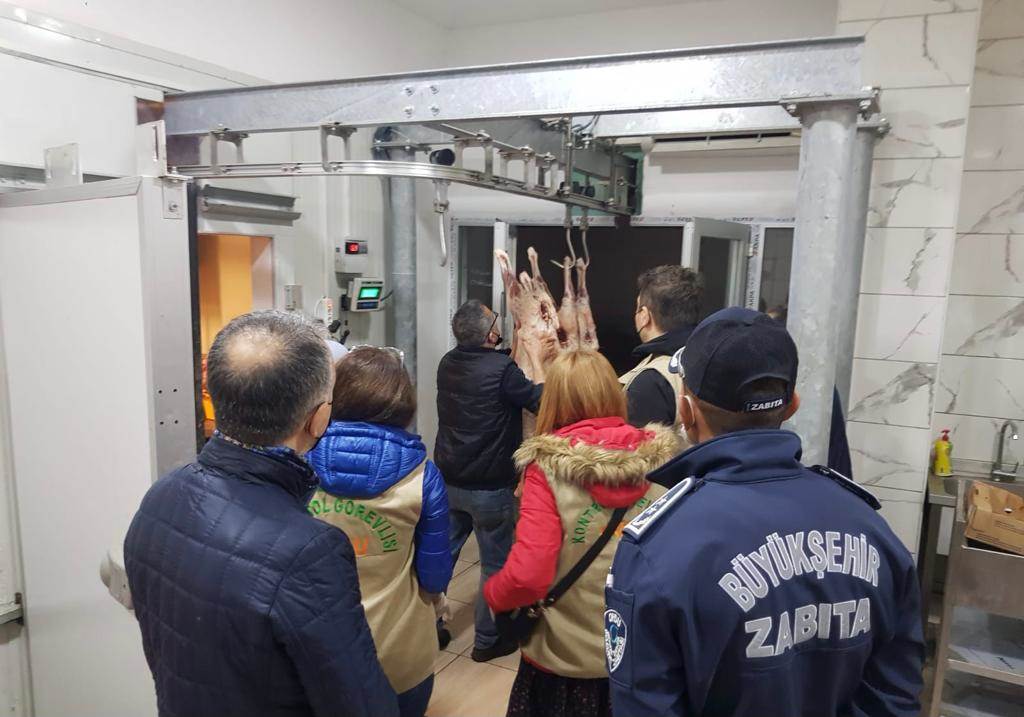 ORDU’DA USULSÜZ 1 TON ETE EL KONULDU